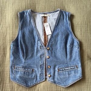 Abercrombie & Fitch Denim Vest